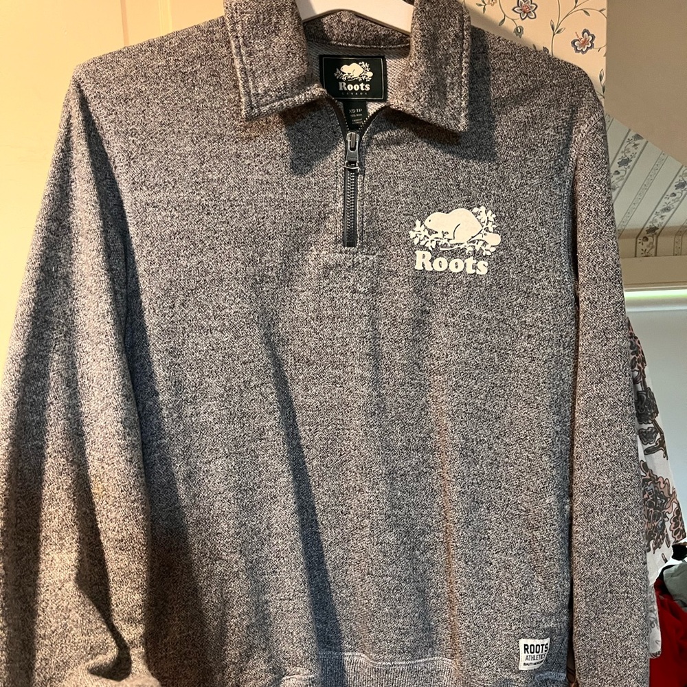 Roots Quarter Zip Sweater, Size XS